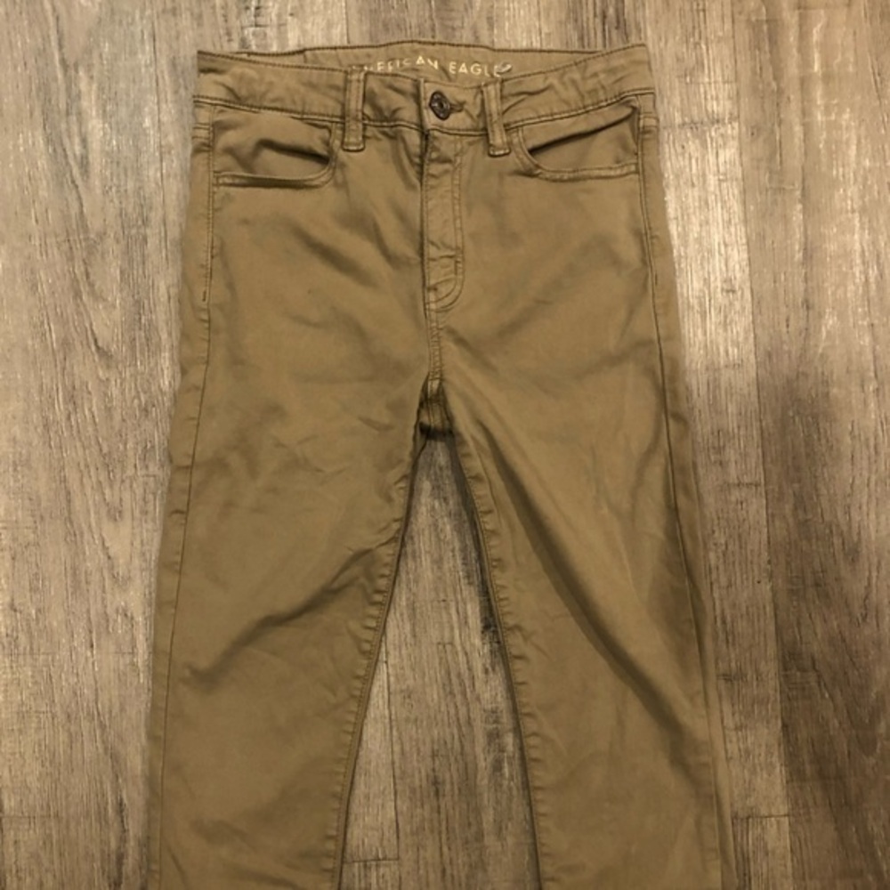 American Eagle Stretch Skinny Jeans size 2 Tan